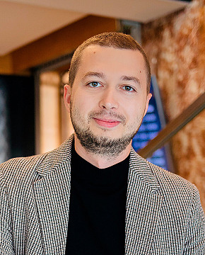 Кирилл Долгушин — Лидер направления разработки